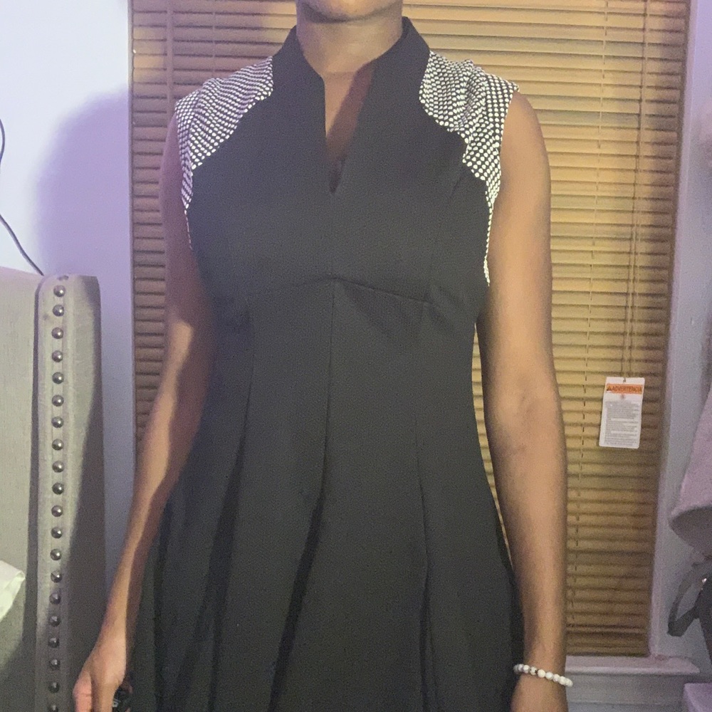 V neck black dress
